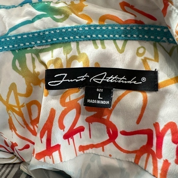 Mens JUST ATTITUDE Short Sleeve Button Down Graffiti Shirt, EUC! - Picture 4 of 5